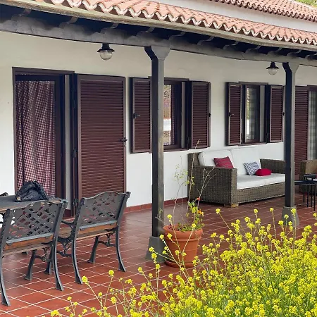 Montana Colorada Villa